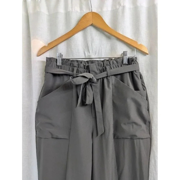 Modern Ambition Women's Delightfully Technical Paperbag Pants Gray Size M B18 - Picture 1 of 10